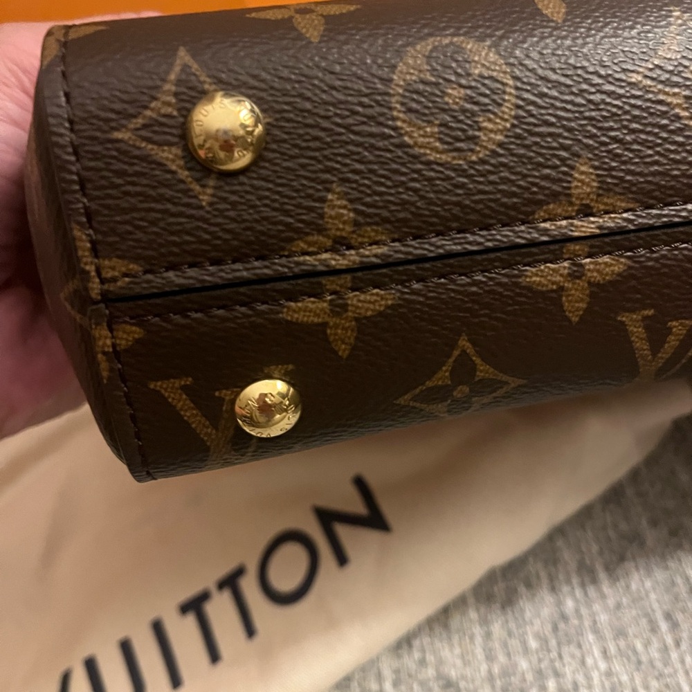 AUTHENTIC Louis Vuitton Monogram Canvas Cluny Mini - Picture 10 of 16